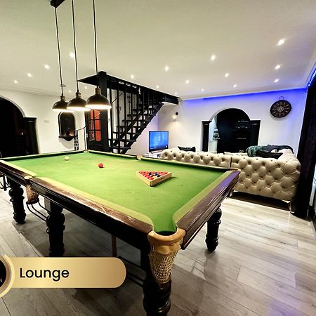 4 Bedroom House, Heathrow Airport, Luxe Inn Colnbrook Eksteriør bilde