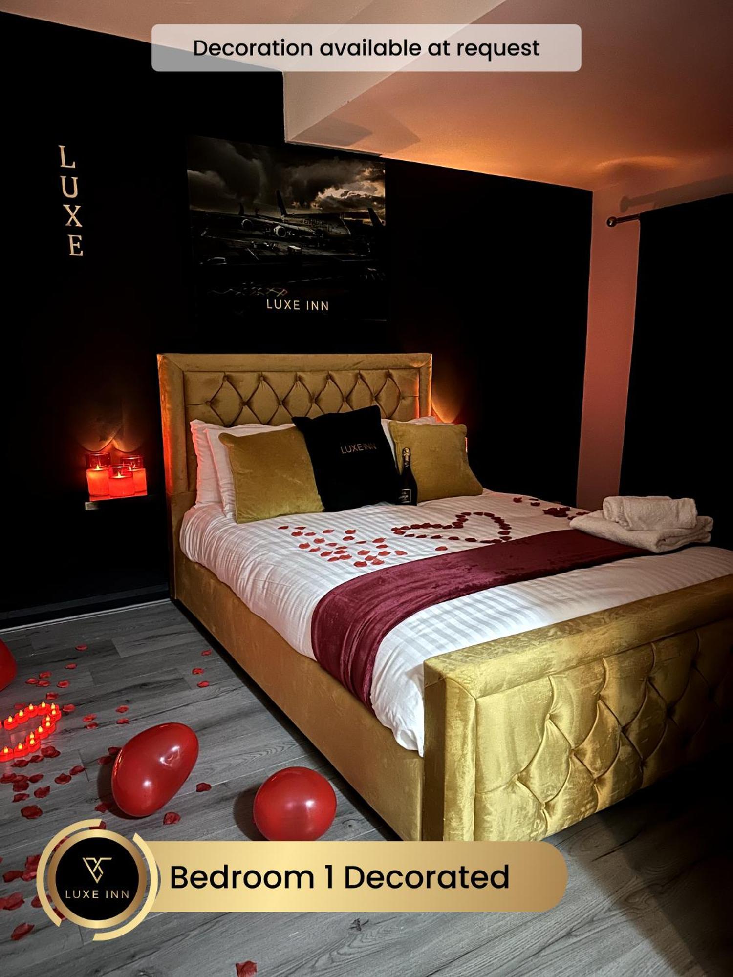 4 Bedroom House, Heathrow Airport, Luxe Inn Colnbrook Eksteriør bilde