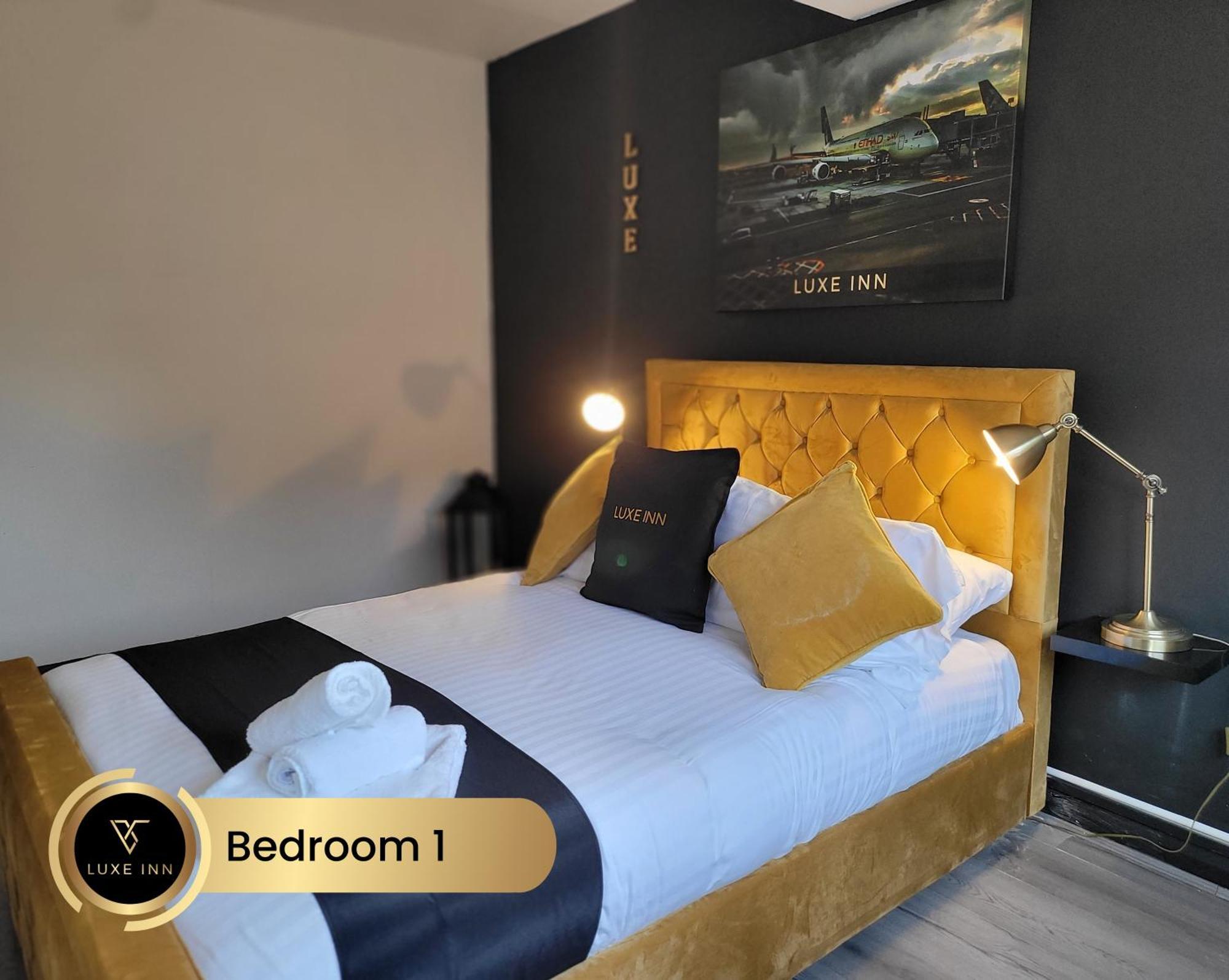 4 Bedroom House, Heathrow Airport, Luxe Inn Colnbrook Eksteriør bilde