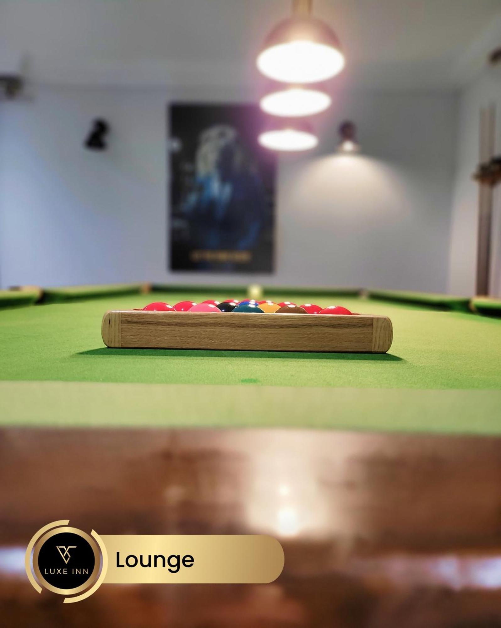 4 Bedroom House, Heathrow Airport, Luxe Inn Colnbrook Eksteriør bilde